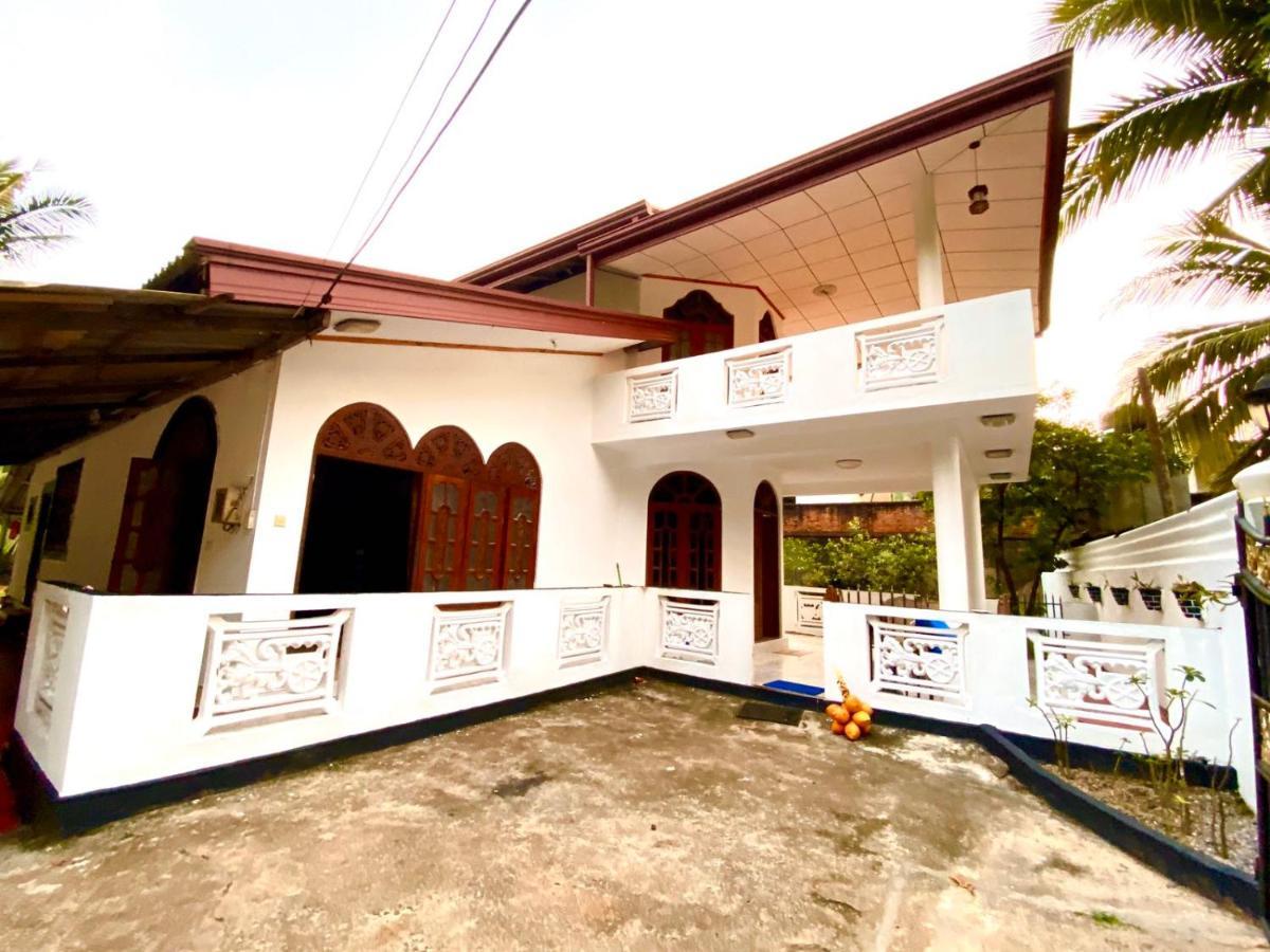 Moragalla Dilu Villa Beruwala Extérieur photo
